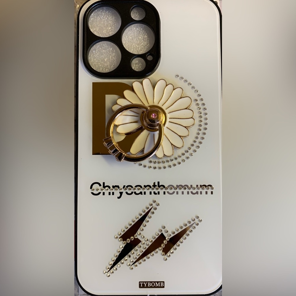 Women case for iPhone 13 Pro. It is ready for use and new owner. Stay bless!